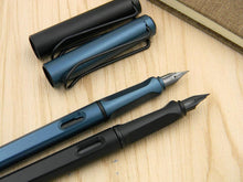Load image into Gallery viewer, Standard Classic Fountain Pen ( Matte black, green )